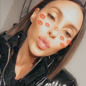 Meet your Posher, Chantelle